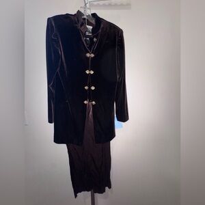 R&M Richards Vintage Velvet Button Jacket in Dark Brown & Matching Satin Pants